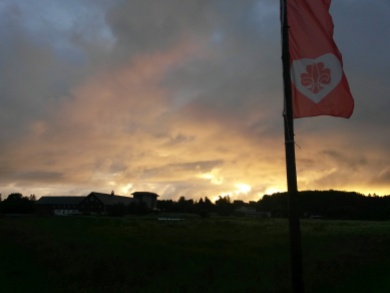 Nord banner flying on the way to midnight sailing